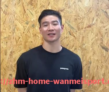完美体育官方网站-2017年中超联赛裁判服装及装备介绍